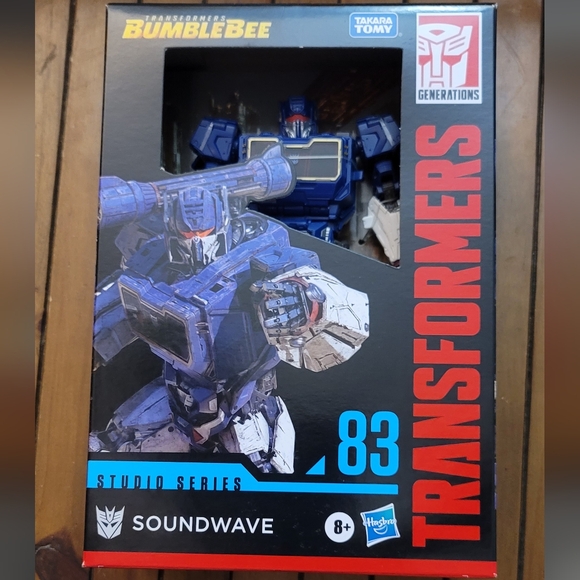 Transformers Bumble Bee Soundwave action figure - Picture 1 of 2